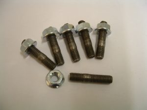 Exhaust studs steel, all 3 cylinder models