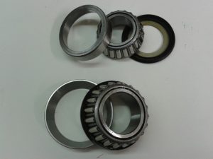 Steering head bearing set.