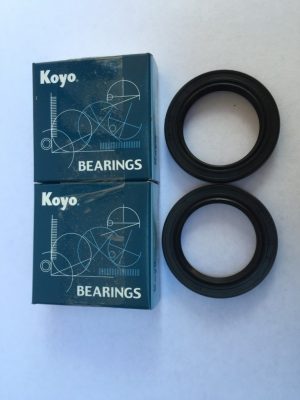 Front Wheel Bearings and Seals 675, 1050, Bobber,