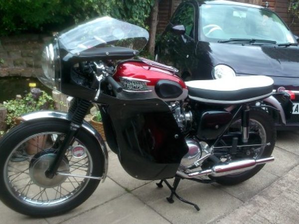 Avon AR 3 piece Sports Fairing and screen - Image 5