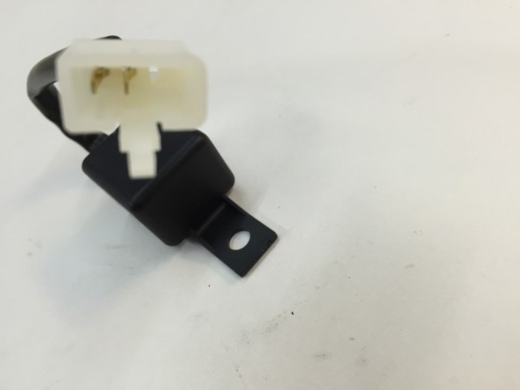 Flasher relay 2 pin(including LED) Daytona 675, Street Triple Tiger 800 - Image 2