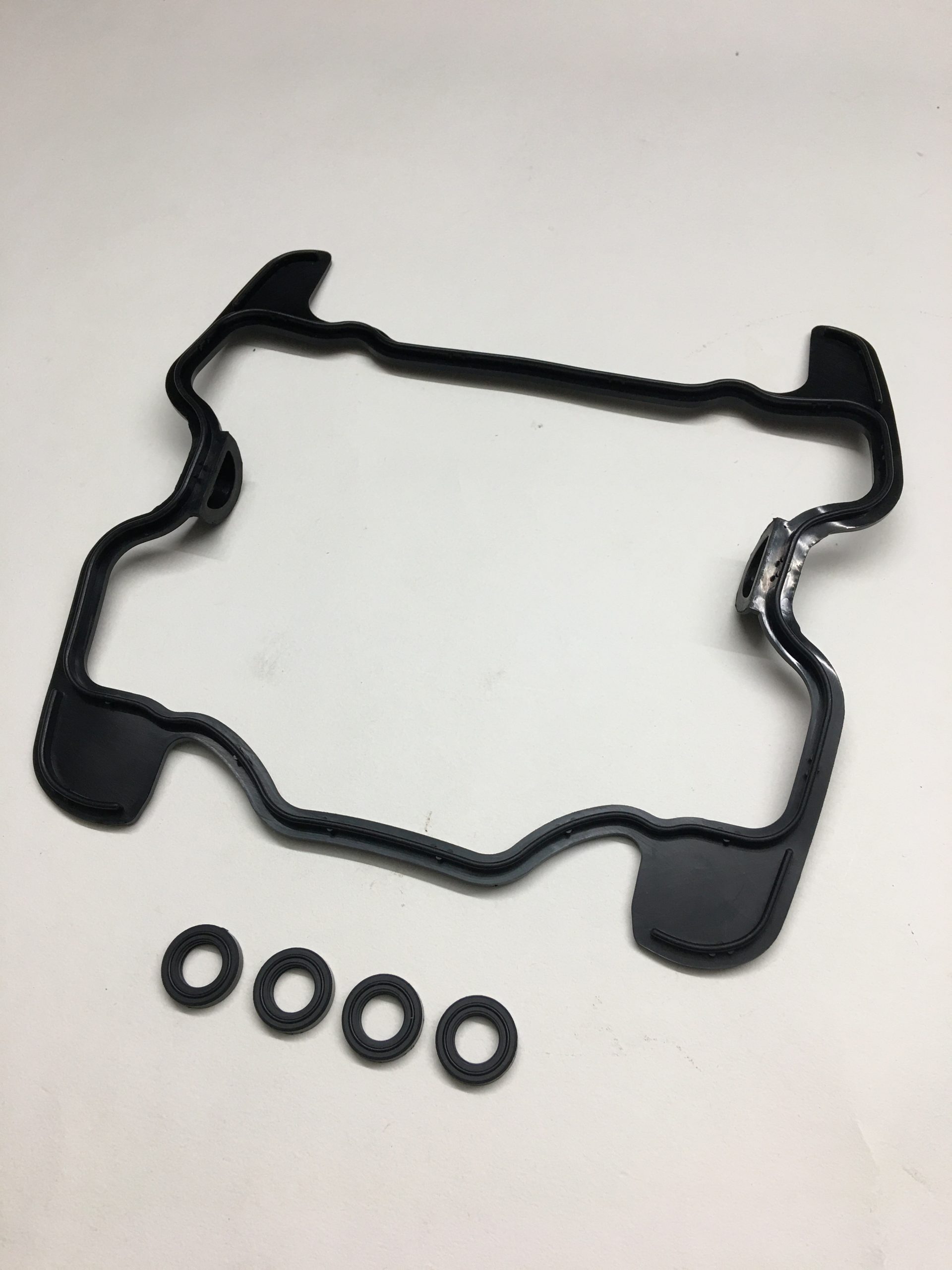 Cam Cover Seal Set For Liquid Cooled Bonneville Range 2016 on