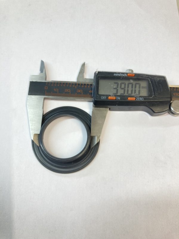 Fuel Filler Cap Seal Viton 600, 660, 650, 675, 800, 850, 955, 1050 - Image 4