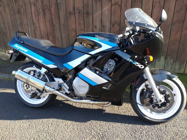 3:1 stainless down pipes Trident, Speed Triple 900, Daytona 900 - Image 7