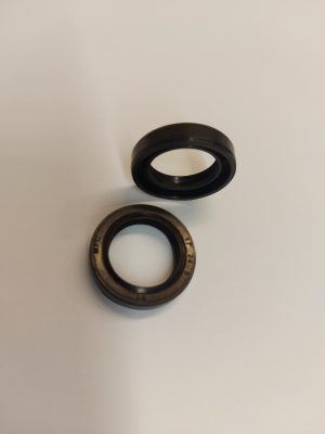 Rear Suspension Linkage Seals 17 mm Internal Size